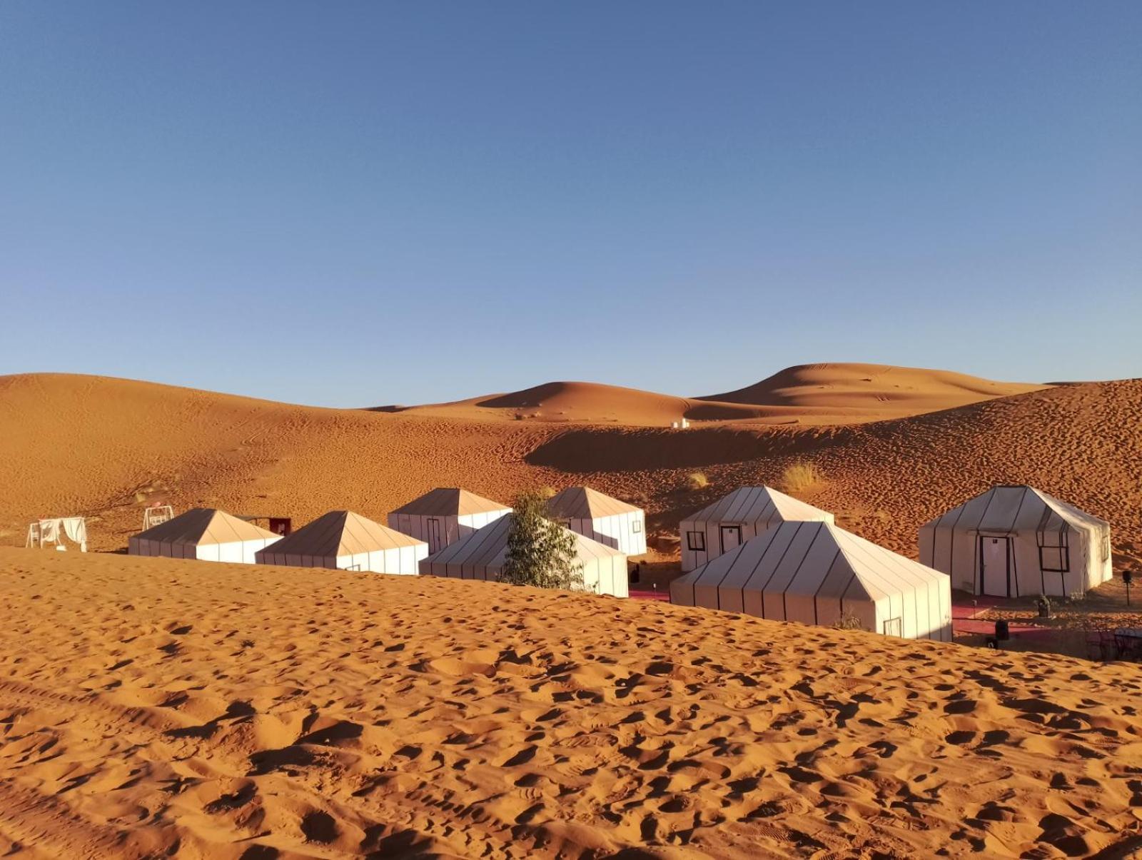 Khamlia Luxury Desert Camp เมอร์ซูกา ภายนอก รูปภาพ